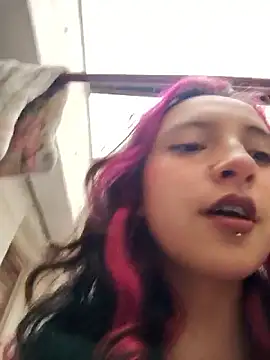 Snapshot of _Laary chatting on September 23, 2025, 8:49 pm  Laary online show from September 23, 2025, 8:49 pm