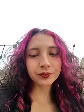 Snapshot of _Laary chatting on September 19, 2025, 9:52 pm  Laary online show from September 19, 2025, 9:52 pm