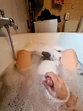 Snapshot of toeloverlive chatting on September 25, 2025, 7:03 am toeloverlive online show from September 25, 2025, 7:03 am