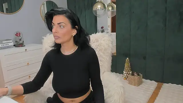 ElisaBaxter online show from January 9, 2026, 5:03 am