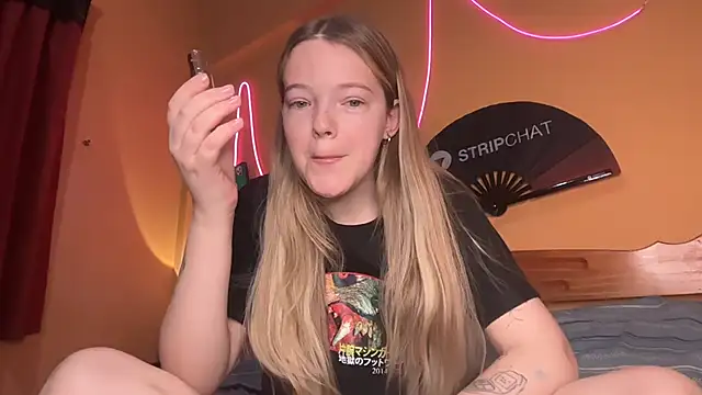 Snapshot of -veranito- chatting on October 22, 2025, 3:06 am -veranito- online show from October 22, 2025, 3:06 am