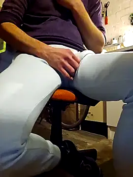 PassiveStute25 online show from April 21, 2026, 3:51 pm