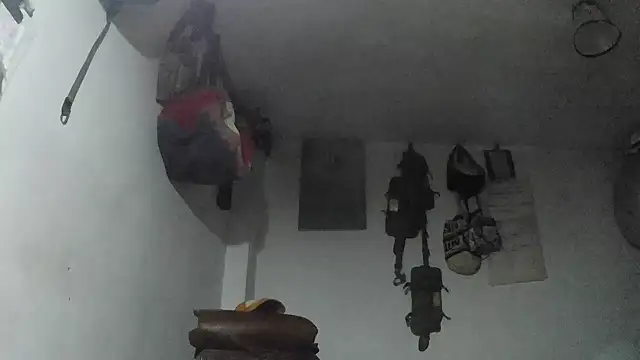 Snapshot of crazylatinguyy chatting on December 4, 2025, 10:31 pm crazylatinguyy online show from December 4, 2025, 10:31 pm