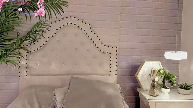 Snapshot of _Eurekaa_ chatting on March 12, 2025, 12:09 am Eurekaa online show from March 12, 2025, 12:09 am