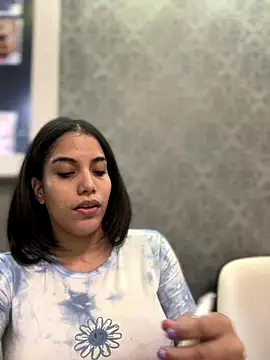 Snapshot of _Eurekaa_ chatting on November 7, 2025, 11:41 pm Eurekaa online show from November 7, 2025, 11:41 pm