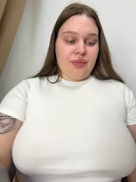 Snapshot of perfect_sweety_girl chatting on September 21, 2025, 7:08 pm perfect sweety girl online show from September 21, 2025, 7:08 pm