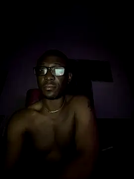 Snapshot of KingB8r chatting on October 9, 2025, 12:28 pm KingB8r online show from October 9, 2025, 12:28 pm