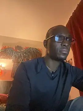 Snapshot of KingB8r chatting on October 27, 2025, 11:05 pm KingB8r online show from October 27, 2025, 11:05 pm