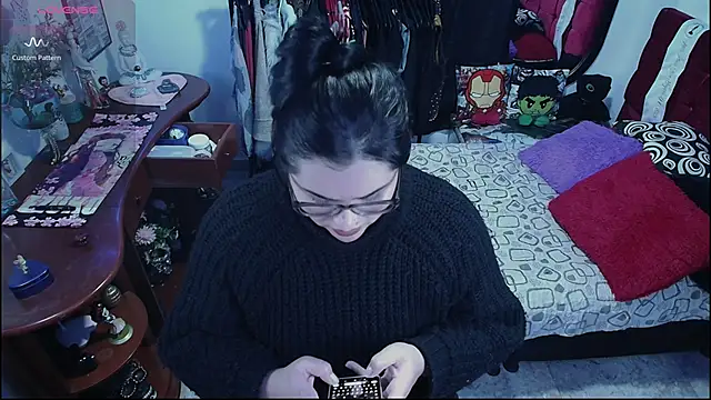 lufek23 online show from September 24, 2025, 12:40 am