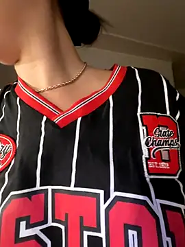 TheCinderella online show from October 10, 2025, 11:05 pm