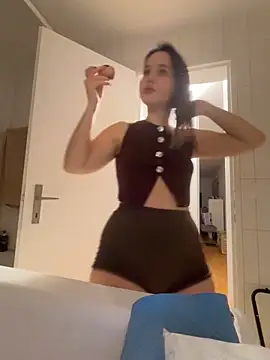 TheCinderella online show from January 7, 2026, 10:48 pm