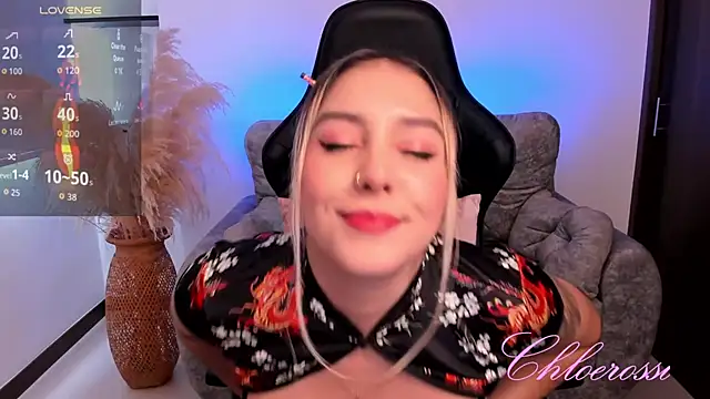 Snapshot of chloerossi chatting on October 31, 2025, 4:58 pm chloerossi online show from October 31, 2025, 4:58 pm
