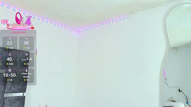 Snapshot of Natasharuso chatting on October 14, 2025, 11:33 am Natasharuso online show from October 14, 2025, 11:33 am