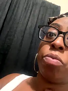 Snapshot of Goddesskarisma chatting on October 29, 2025, 11:20 am Goddesskarisma online show from October 29, 2025, 11:20 am