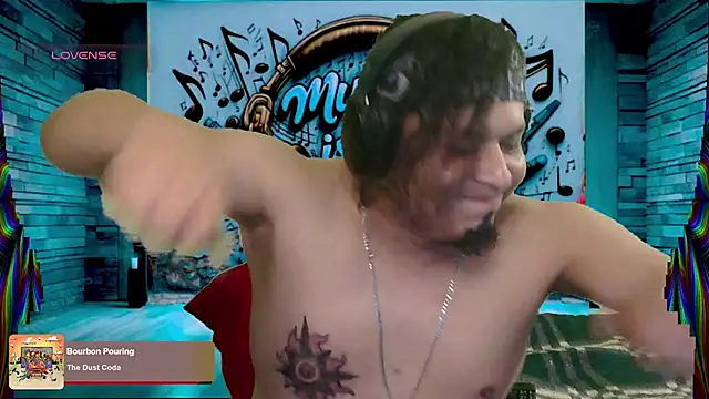 chino roz online show from March 17, 2025, 1:03 am
