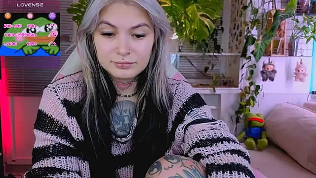 Snapshot of jelya_sg chatting on October 11, 2025, 1:12 pm jelya sg online show from October 11, 2025, 1:12 pm