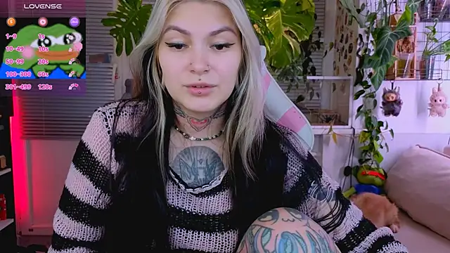 Snapshot of jelya_sg chatting on October 22, 2025, 1:10 pm jelya sg online show from October 22, 2025, 1:10 pm