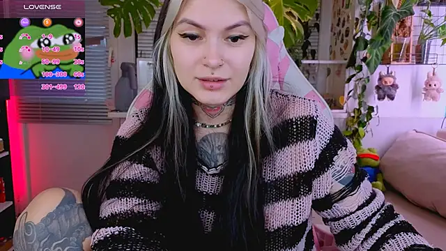 Snapshot of jelya_sg chatting on October 18, 2025, 11:34 am jelya sg online show from October 18, 2025, 11:34 am