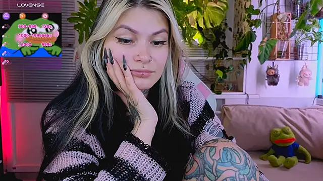 Snapshot of jelya_sg chatting on September 21, 2025, 3:17 pm jelya sg online show from September 21, 2025, 3:17 pm