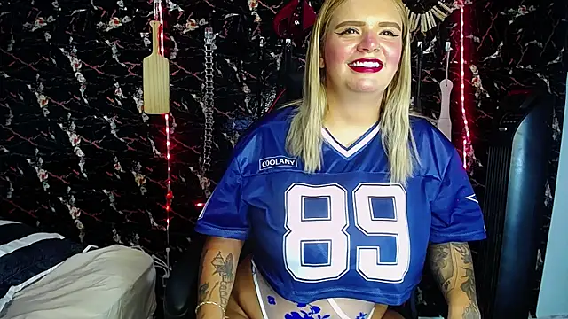 Snapshot of mia_boobs_hot chatting on September 29, 2025, 9:31 pm mia boobs hot online show from September 29, 2025, 9:31 pm