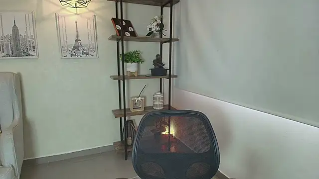 Sassy--Girl online show from March 20, 2026, 6:20 pm