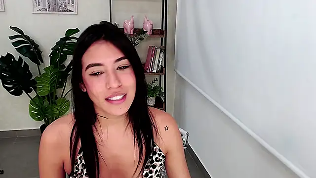 Sassy--Girl online show from February 19, 2025, 12:14 am