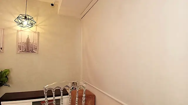 Snapshot of Sassy--Girl chatting on September 16, 2025, 6:09 pm Sassy--Girl online show from September 16, 2025, 6:09 pm