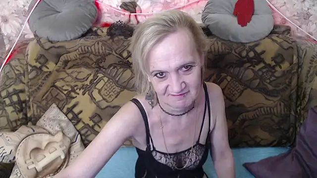 MissBekker online show from January 2, 2025, 7:01 am