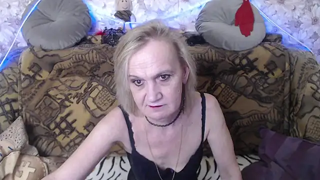 MissBekker online show from January 10, 2025, 11:43 am