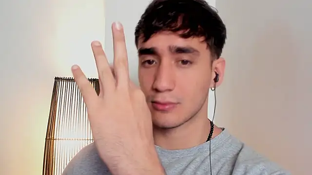 Snapshot of AlexRivera6 chatting on February 19, 2026, 4:15 pm AlexRivera6 online show from February 19, 2026, 4:15 pm