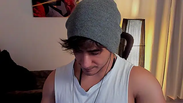 AlexRivera6 online show from May 13, 2026, 6:04 pm