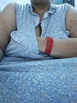 Snapshot of Kavya_XX chatting on October 29, 2025, 7:13 pm Kavya XX online show from October 29, 2025, 7:13 pm