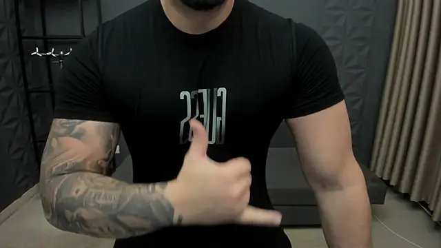 Snapshot of TonyWilcox chatting on October 18, 2025, 4:36 am TonyWilcox online show from October 18, 2025, 4:36 am