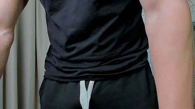 Snapshot of ClintMasters chatting on March 18, 2025, 11:55 am ClintMasters online show from March 18, 2025, 11:55 am