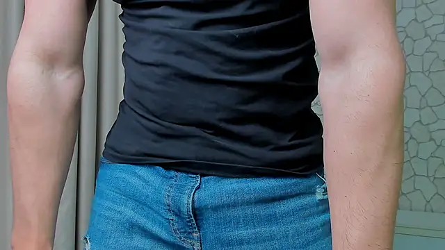 Snapshot of ClintMasters chatting on March 9, 2025, 9:35 am ClintMasters online show from March 9, 2025, 9:35 am