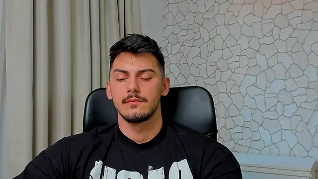 Snapshot of ClintMasters chatting on March 4, 2025, 5:42 am ClintMasters online show from March 4, 2025, 5:42 am