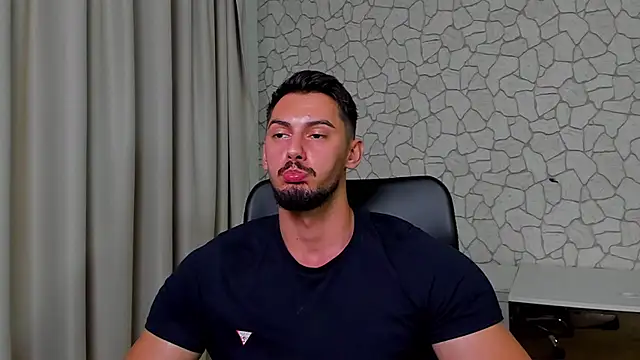 Snapshot of ClintMasters chatting on October 6, 2025, 4:24 am ClintMasters online show from October 6, 2025, 4:24 am