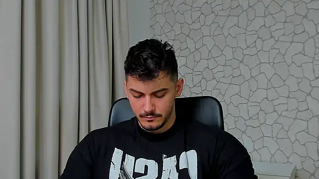 Snapshot of ClintMasters chatting on March 3, 2025, 5:47 am ClintMasters online show from March 3, 2025, 5:47 am