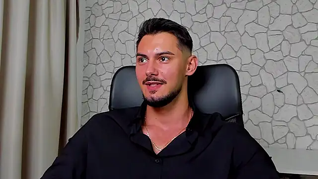 Snapshot of ClintMasters chatting on September 19, 2025, 5:22 am ClintMasters online show from September 19, 2025, 5:22 am