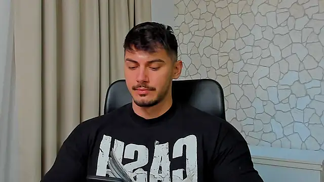 Snapshot of ClintMasters chatting on March 3, 2025, 8:51 am ClintMasters online show from March 3, 2025, 8:51 am