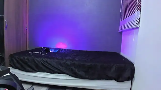 Funny room online show from April 2, 2026, 11:22 pm