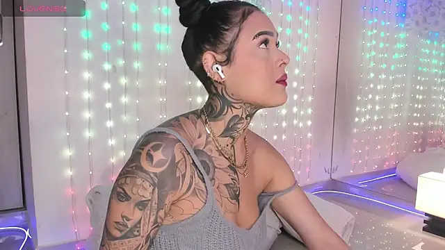 Snapshot of ohyesly_ chatting on September 22, 2025, 11:05 am ohyesly  online show from September 22, 2025, 11:05 am