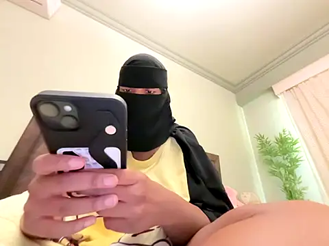 Submissive Arab online show from September 14, 2025, 1:44 pm