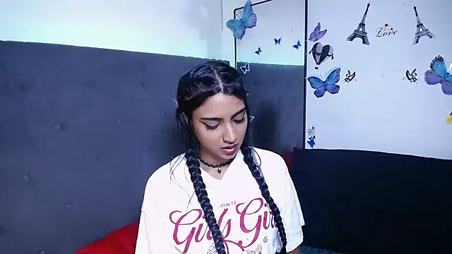 Delilah Blazee online show from November 10, 2025, 4:45 pm