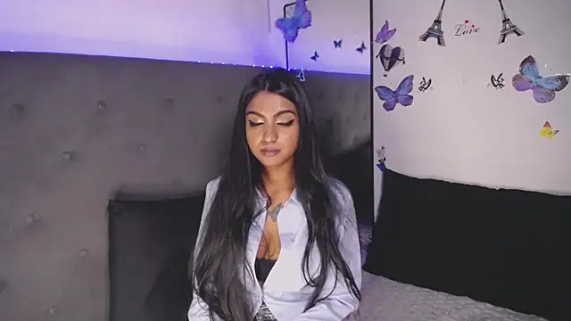 Delilah Blazee online show from October 31, 2025, 5:15 am