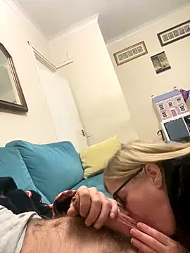 jayjencam online show from October 25, 2025, 8:31 pm