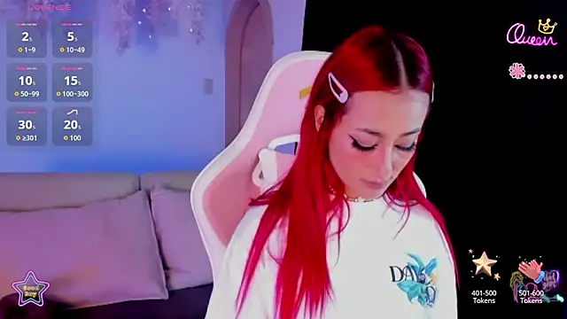 Mia-Bloom online show from June 11, 2026, 2:22 am
