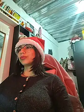 Snapshot of kateeen18 chatting on December 19, 2025, 7:11 am kateeen18 online show from December 19, 2025, 7:11 am