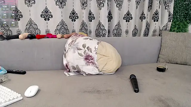 Snapshot of sweetdaiana23 chatting on September 23, 2025, 12:50 am sweetdaiana23 online show from September 23, 2025, 12:50 am