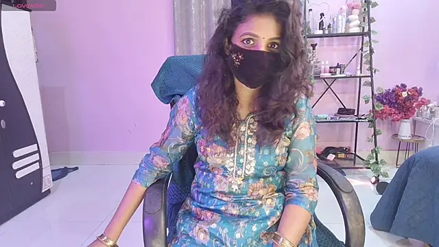 Snapshot of Naughty_nightz chatting on October 20, 2025, 2:28 pm Naughty nightz online show from October 20, 2025, 2:28 pm